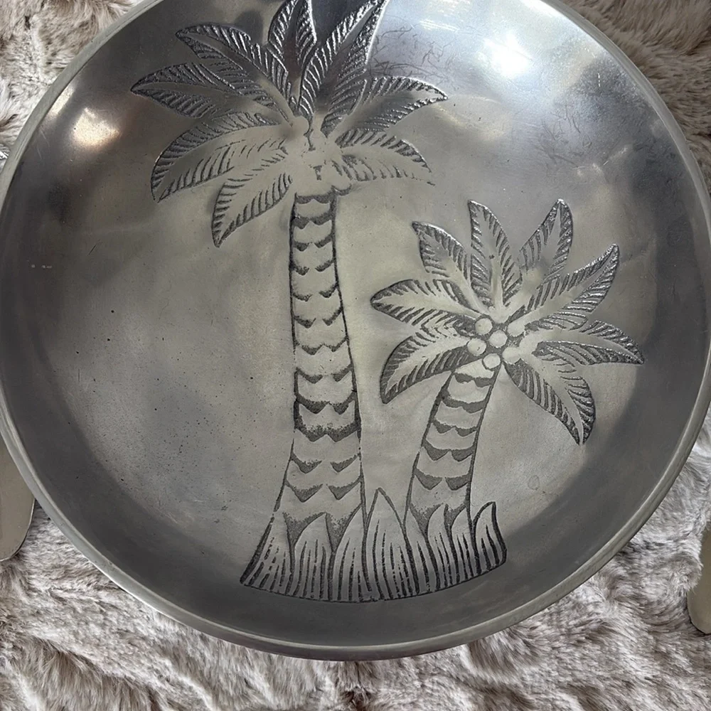 Palm Tree Engraved Silver Bowl Set With Two Spreaders